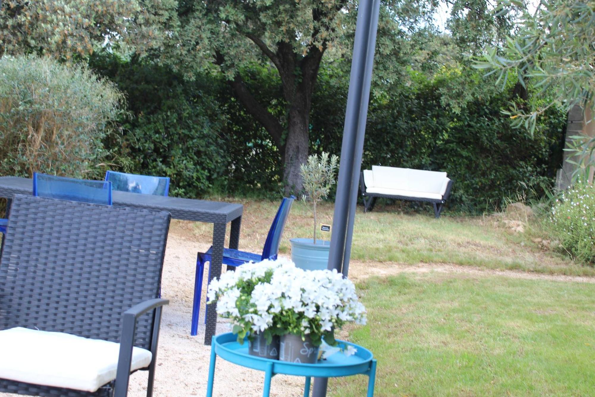 Villa Pierre Blanche Le Calme A 5Mn Du Centre Ville Nîmes Eksteriør billede