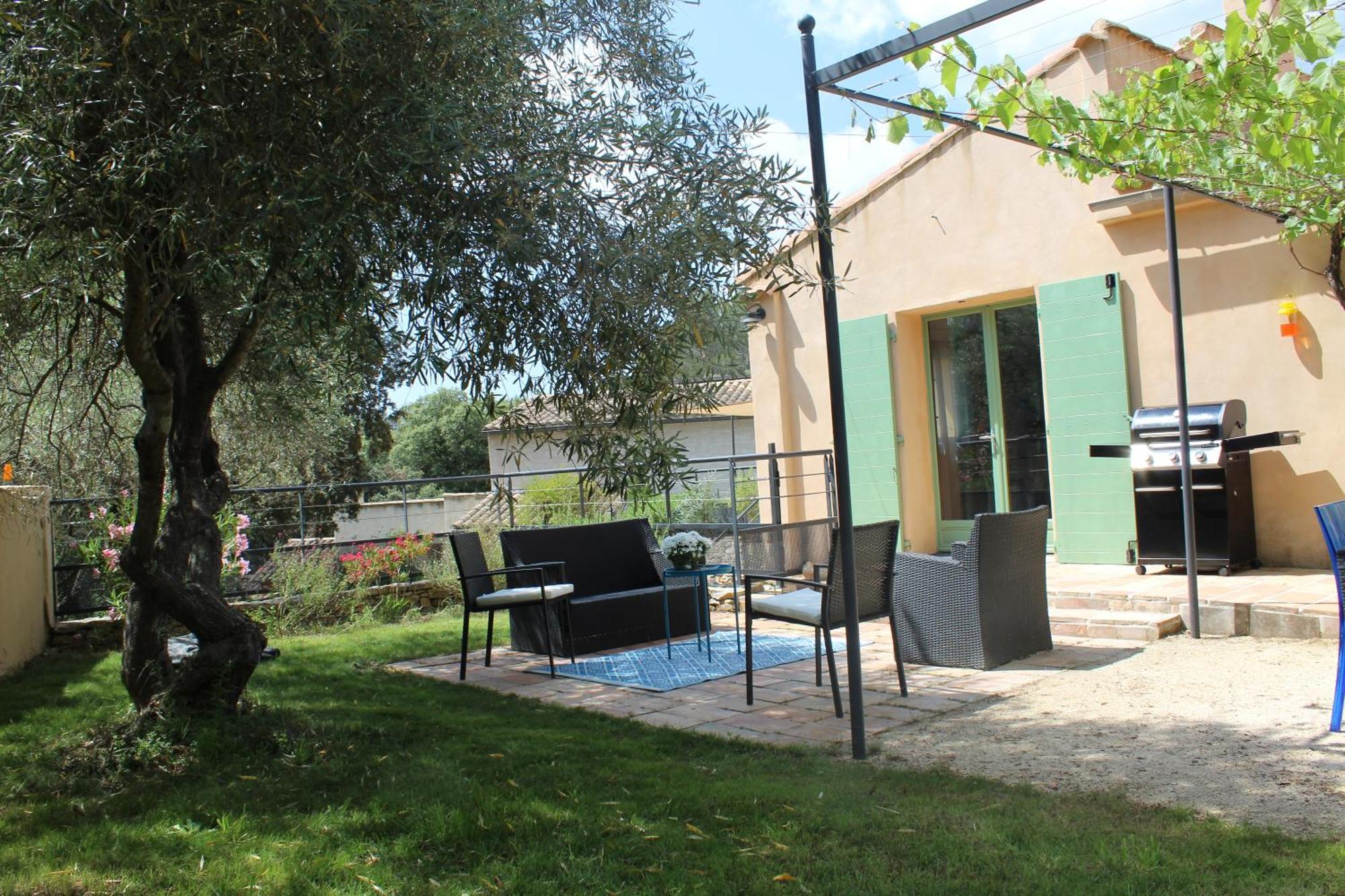 Villa Pierre Blanche Le Calme A 5Mn Du Centre Ville Nîmes Eksteriør billede